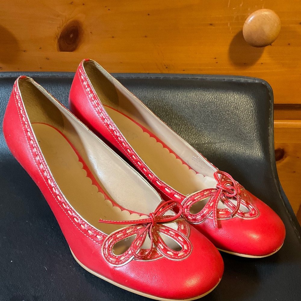 Crazy Cute Litte Red Heels - Franco Sarto - size 7
